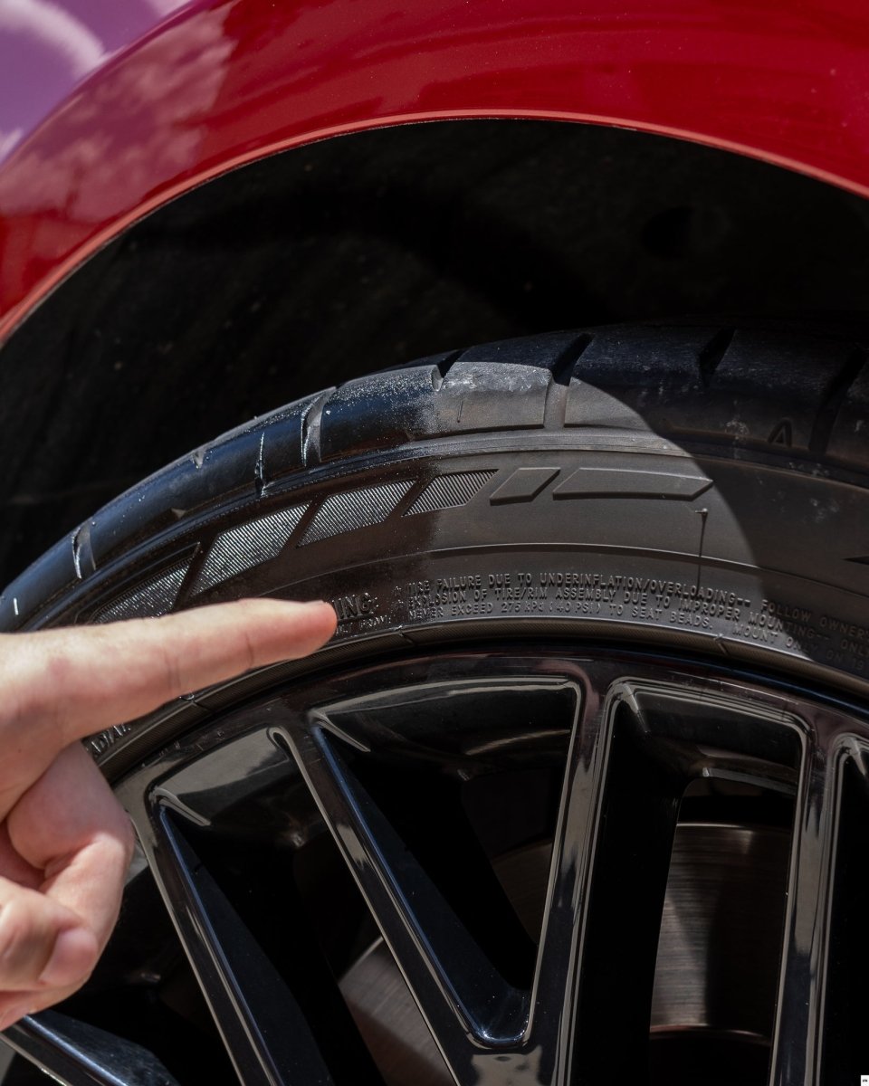 Acrylic Tire Protectant - Semi Permanent Tire Shine - APEX Auto Products